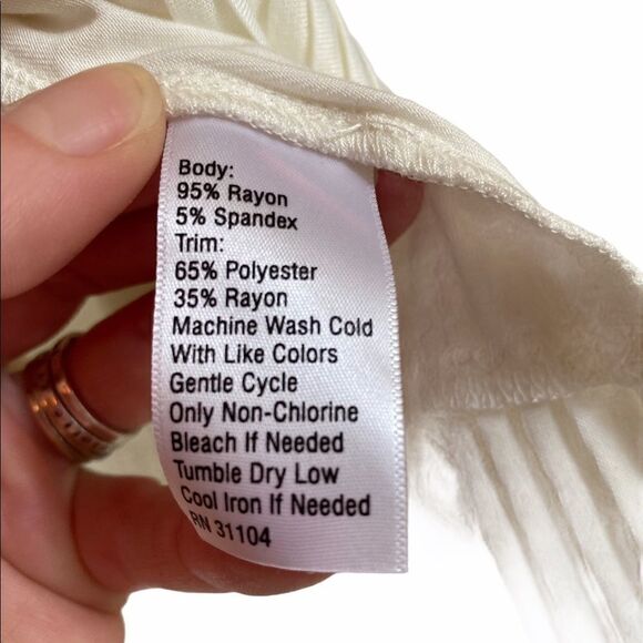 KAARI Ivory Pleated Peplum Bottom Blouse Small - Picture 3 of 5